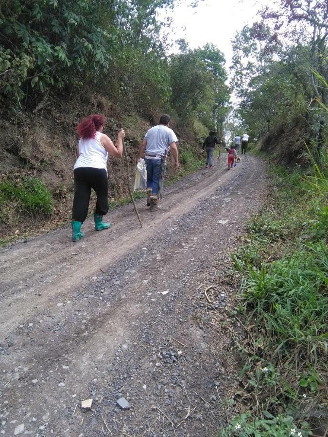 Vila Casa Finca El Girasol Guayabal de Síquima Exteriér fotografie